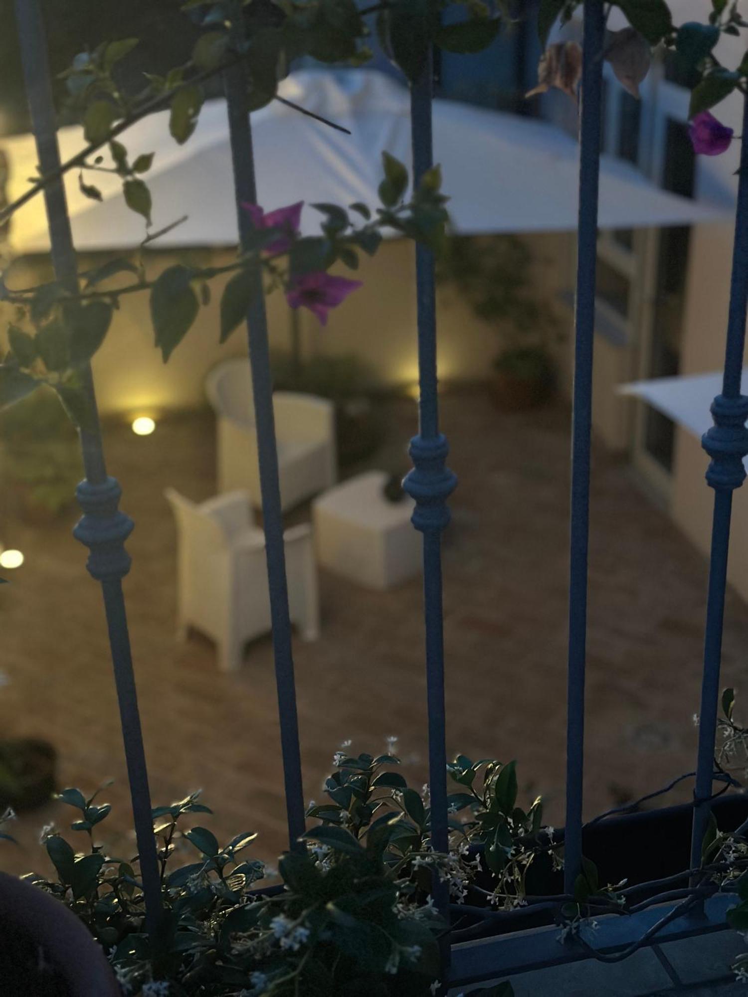 Affittacamere Il Cortile Chiaravalle Exterior photo